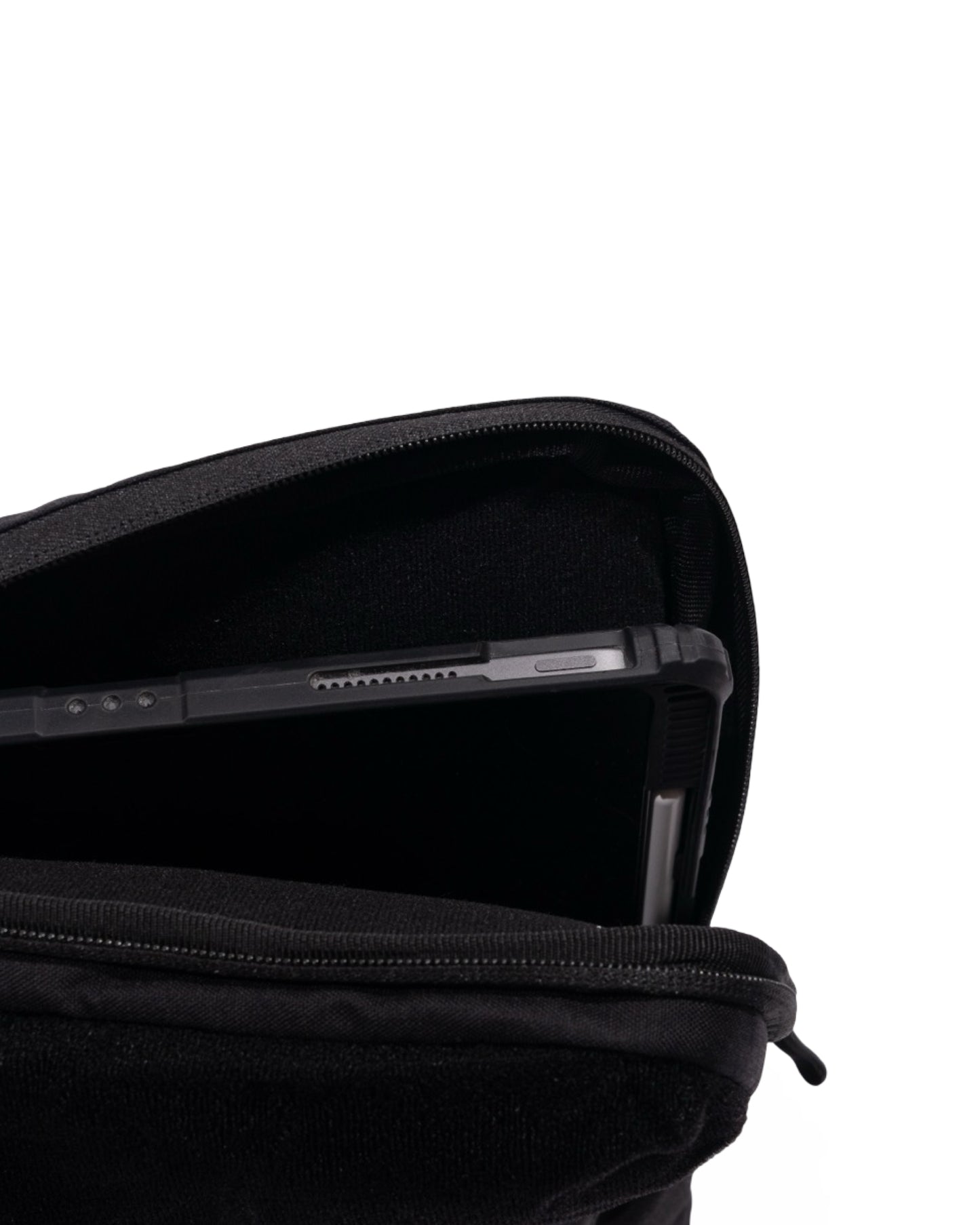 ZN IPad Magnetic Pouch 13"